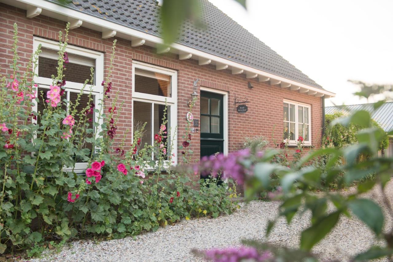 Broeks' Bed En Brood Bed & Breakfast Meerkerk Exterior photo